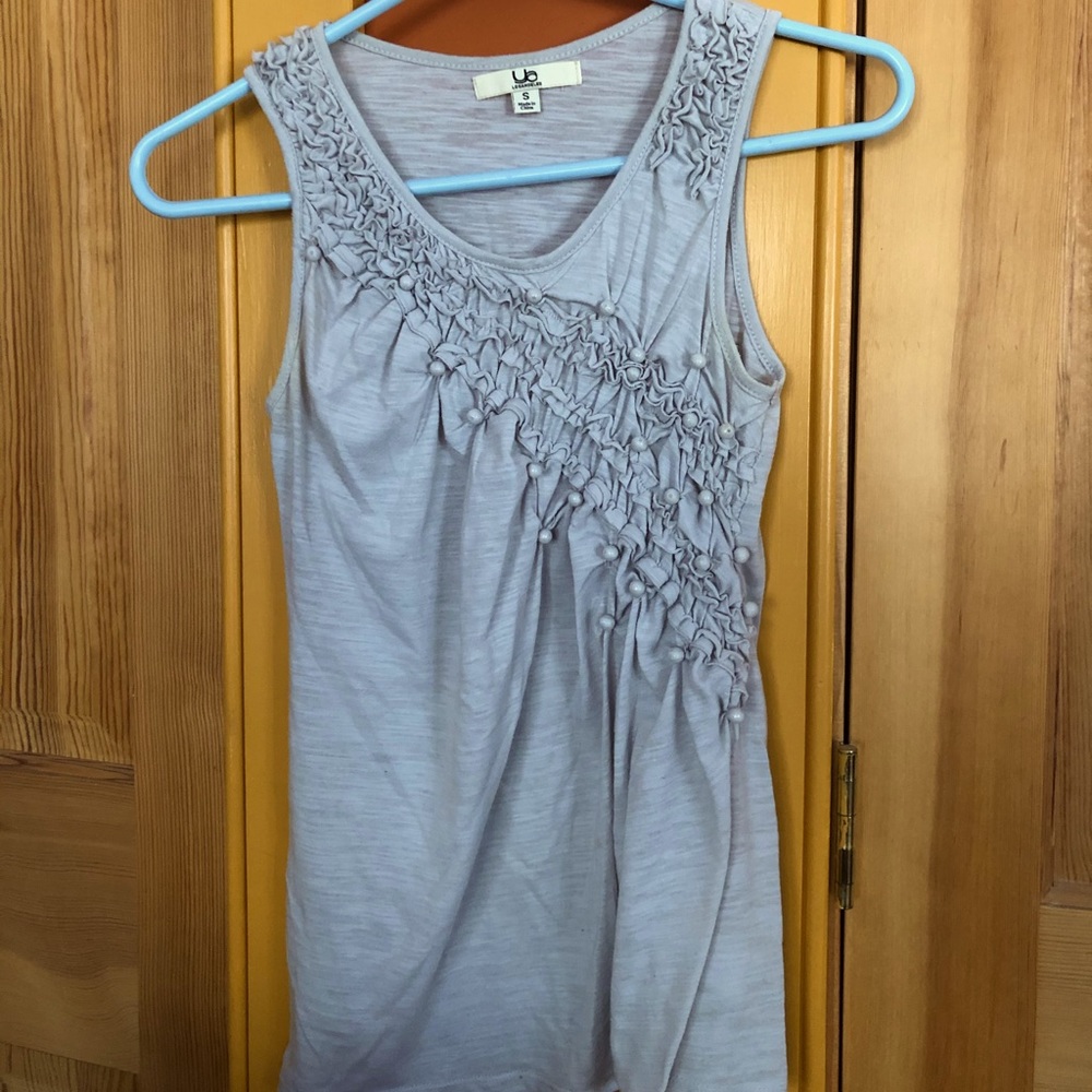 Grey ruffles tank